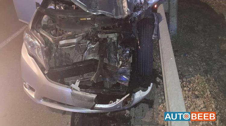  سيارة كاملة تويوتا افالون