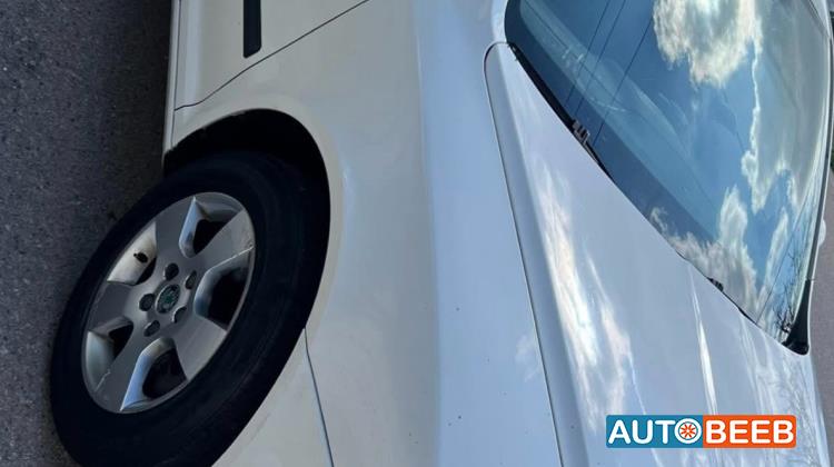 سكودا اوكتافيا 2008