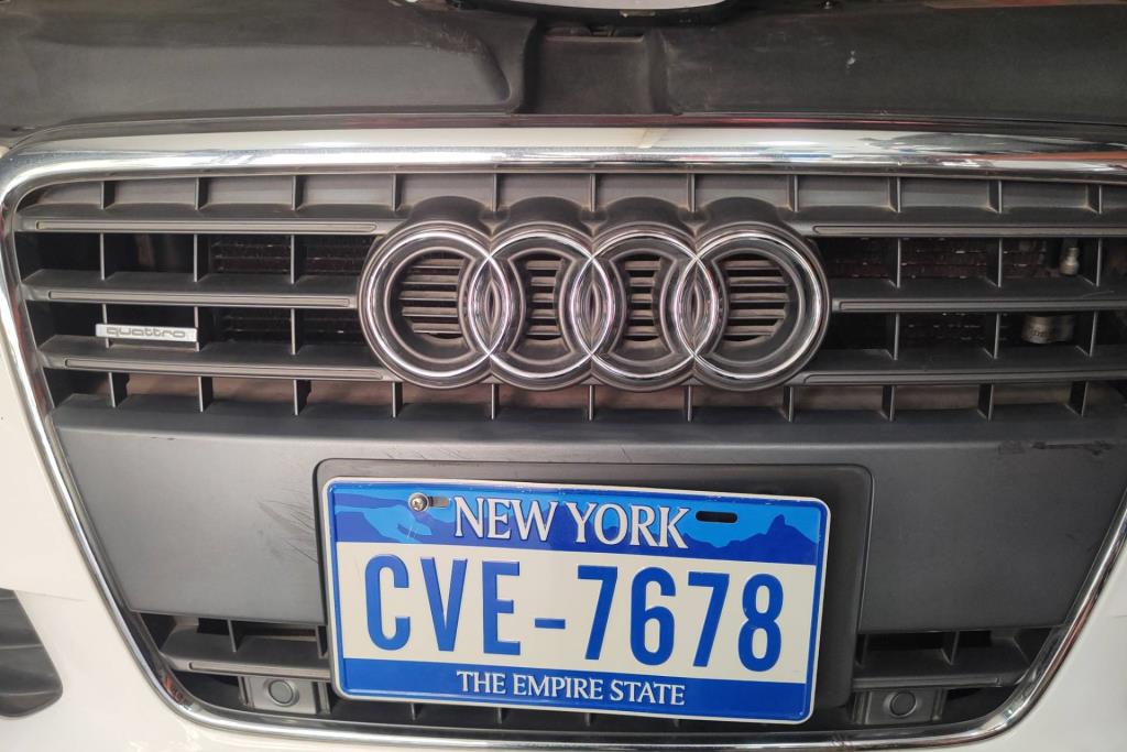 شل امامي اودي a4 2010 2011