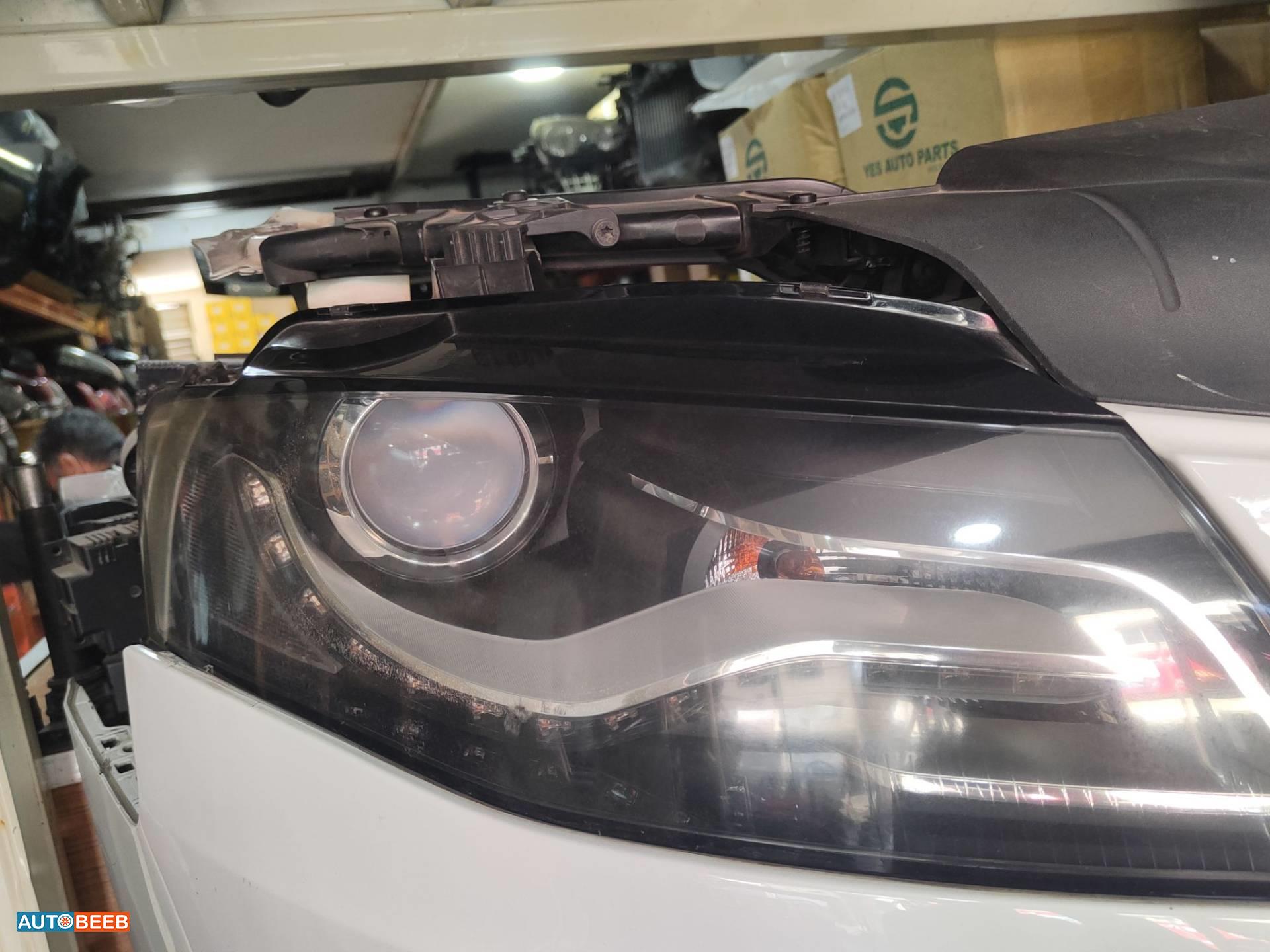 ضوء امامي يمين اودي a4 2010 2011