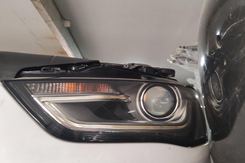 Lights Front light Audi A4