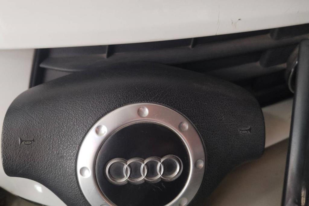 ايرباغ ستيرنج اودي تي تي 2001 2002