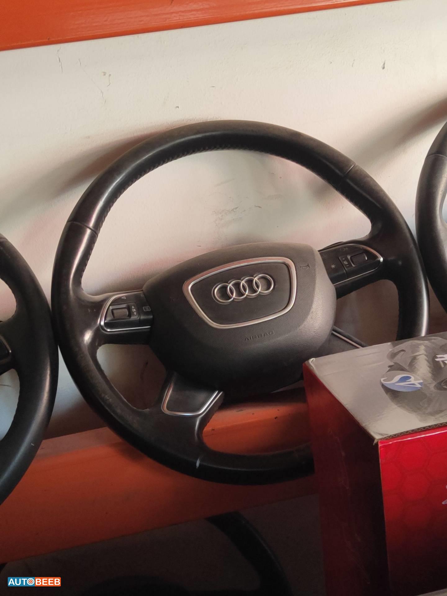 Cabin  Steering Wheel Audi Q7