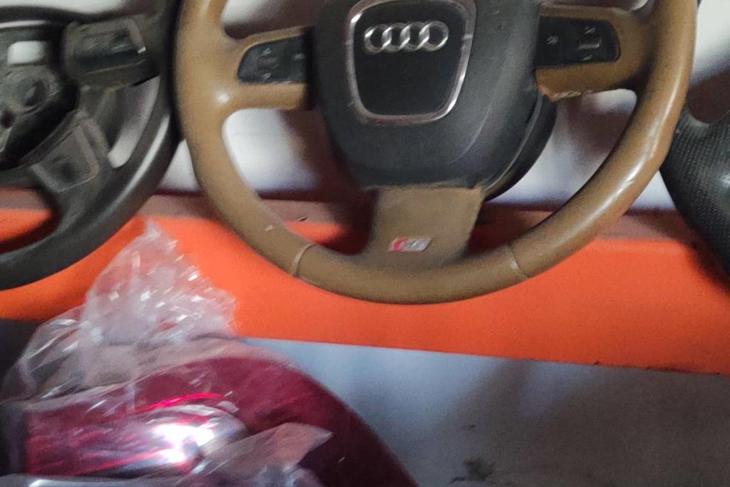 ستيرنج اودي s8 2008 2009