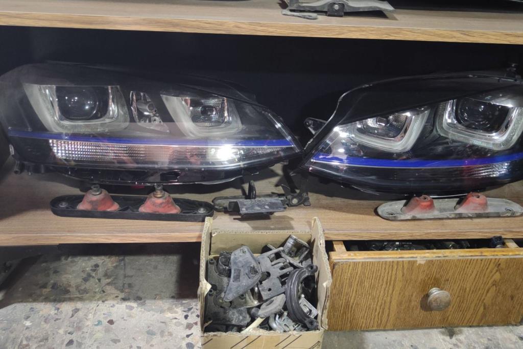 Lights Front light Volkswagen Golf MK