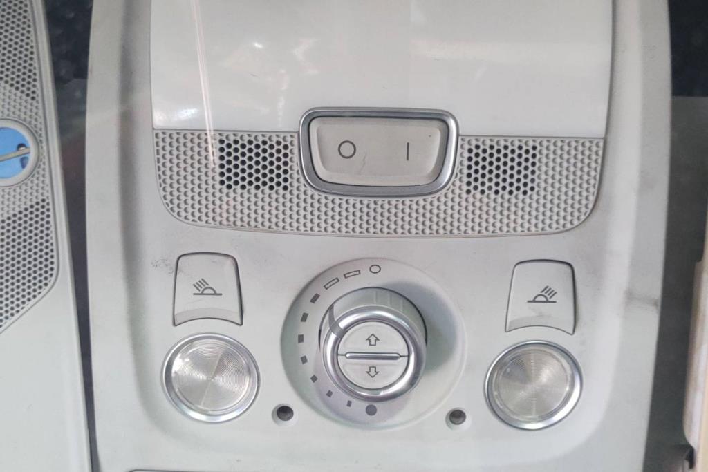 ضوء غرفه اودي Q7 2014 2015