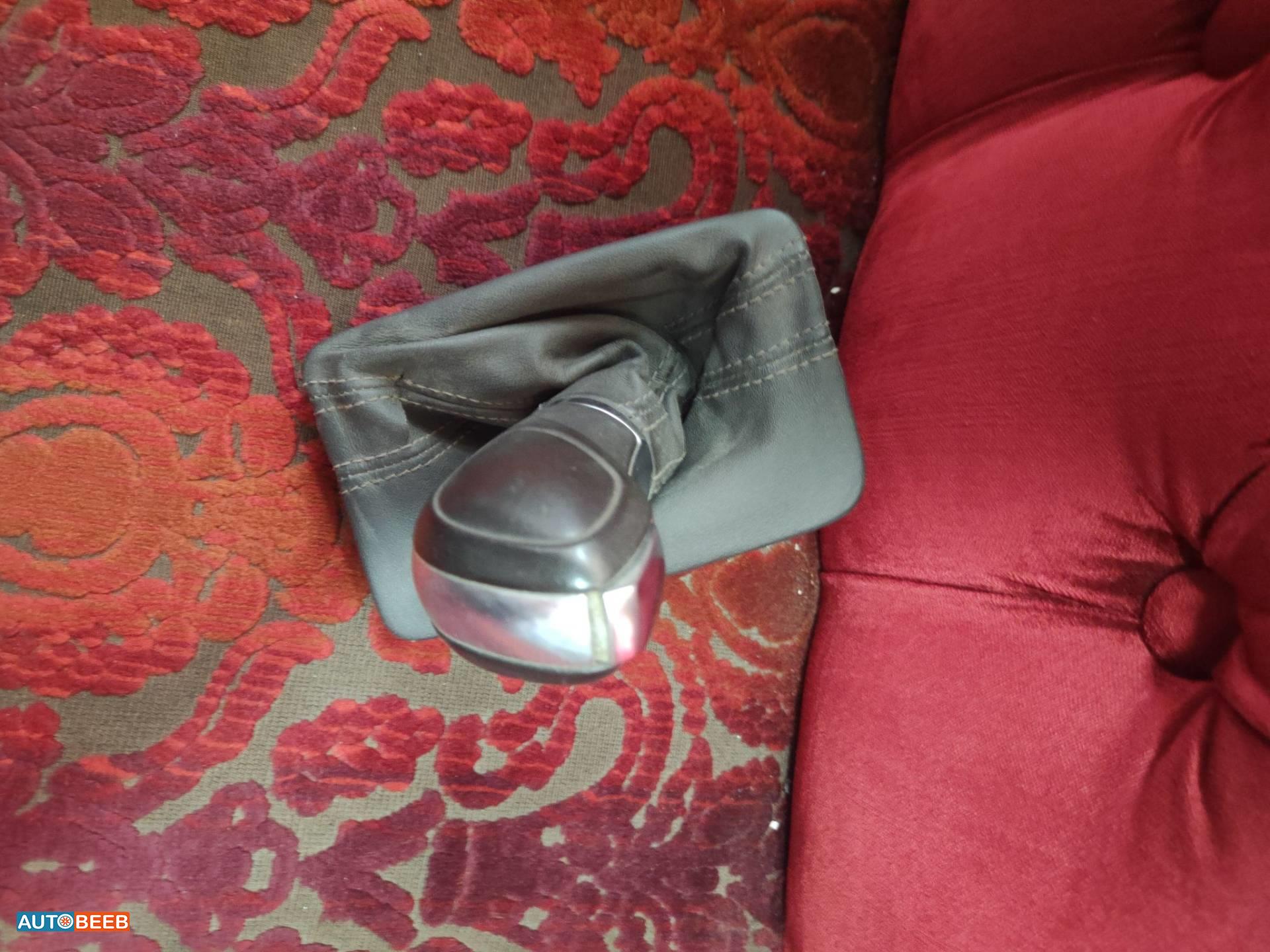 يد غيارات فولكس فاجن جولف mk6 2012 2013