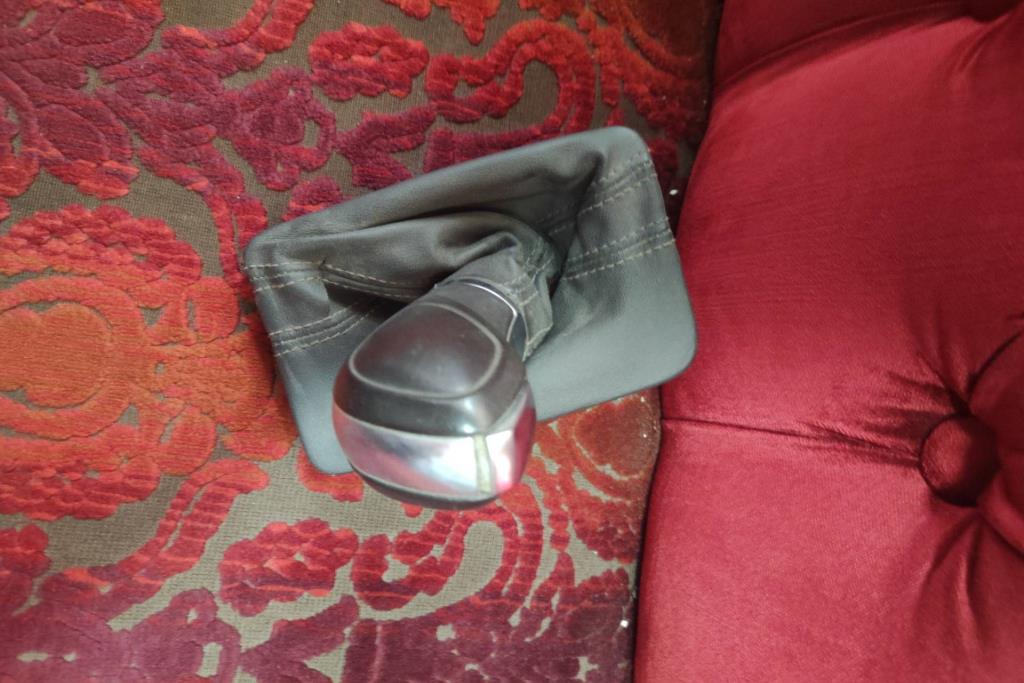 يد غيارات فولكس فاجن جولف mk6 2012 2013