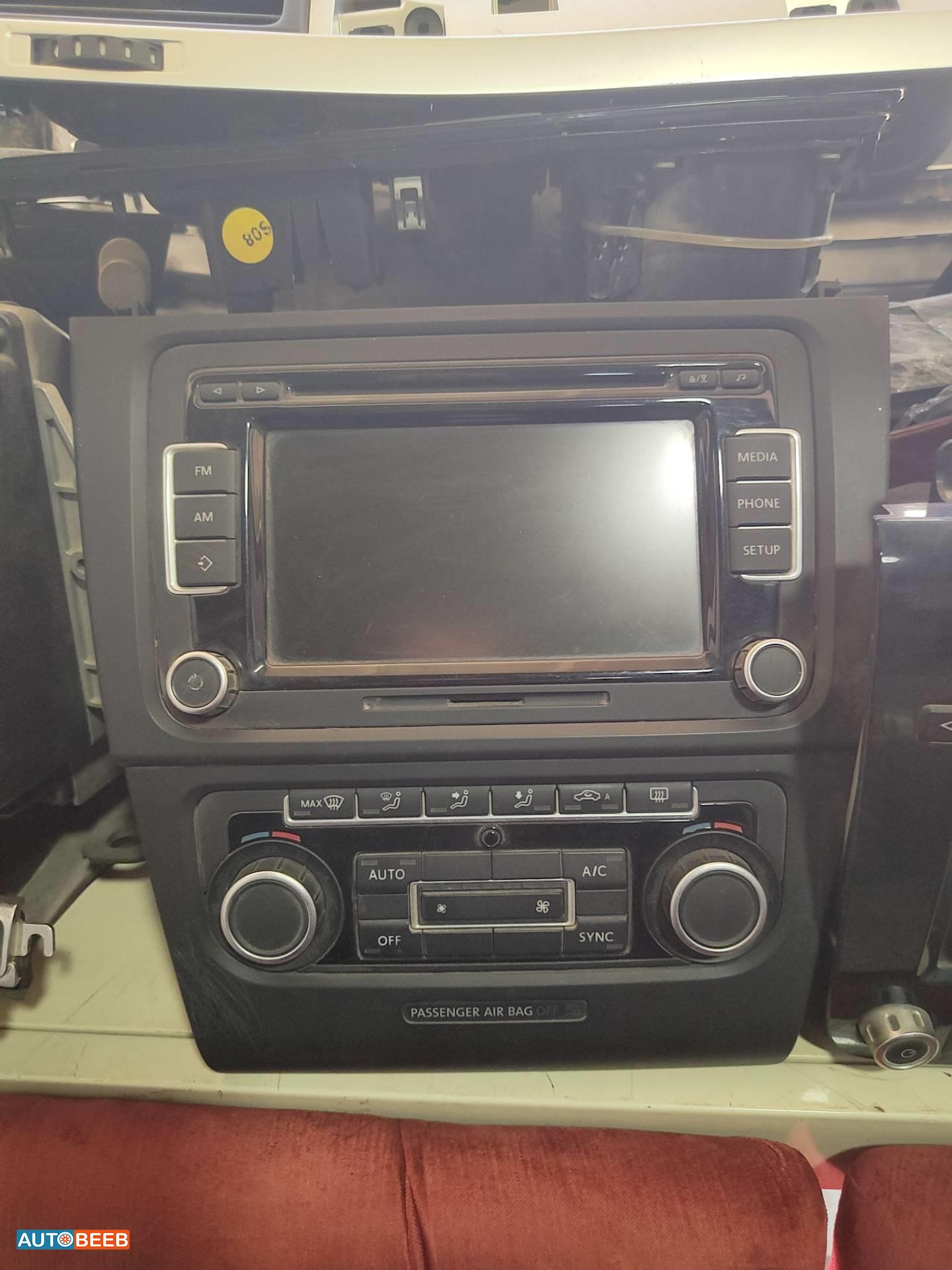 Electronics DVD Player Volkswagen Tiguan