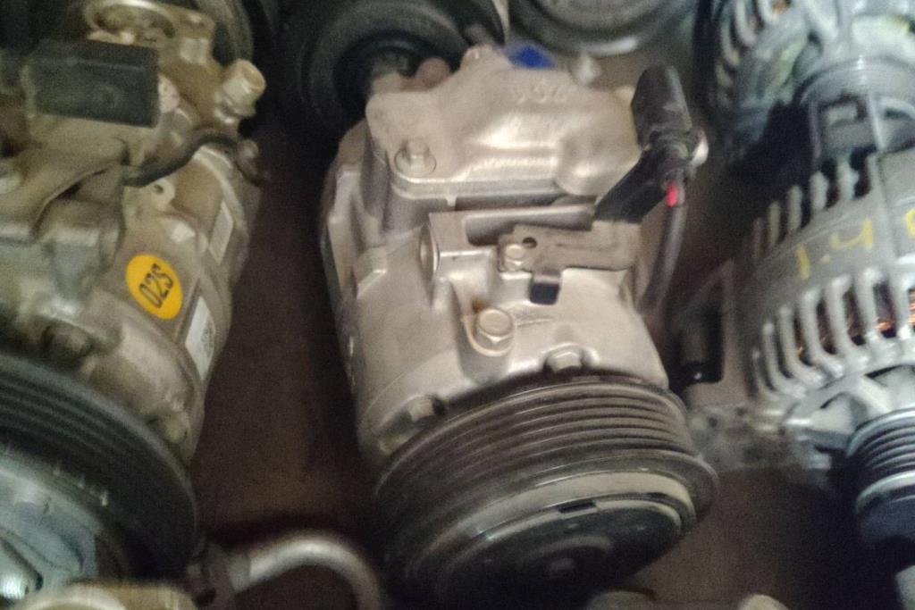 كومبرصر مكيف فولكس فاجن بولو 2004 2005