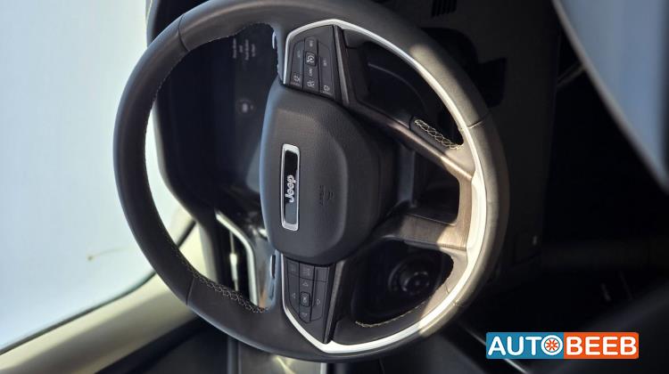 جيب جراند شيروكي 2023