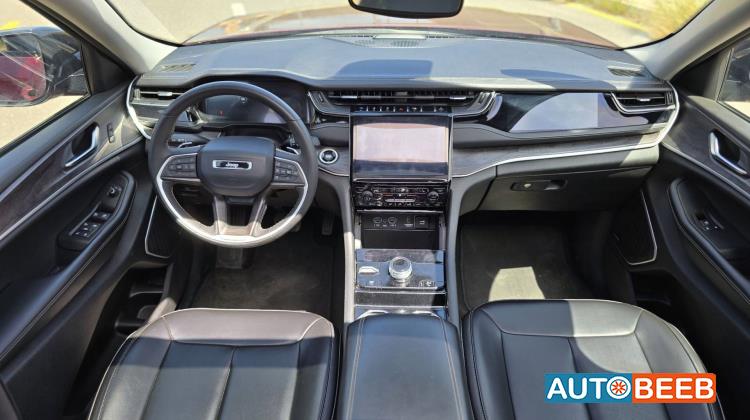 جيب جراند شيروكي 2023