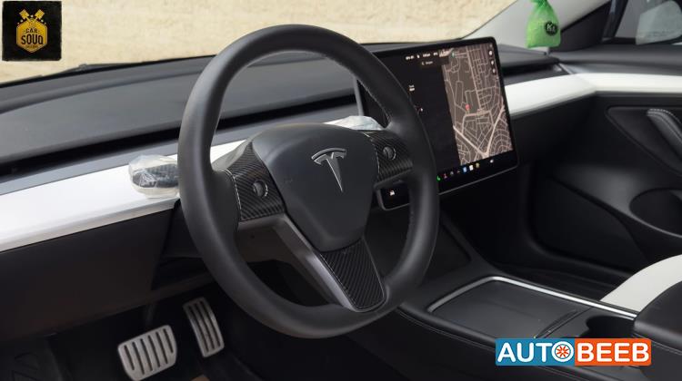 Tesla 3 2023