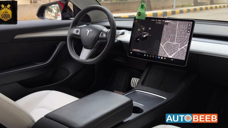 Tesla 3 2023