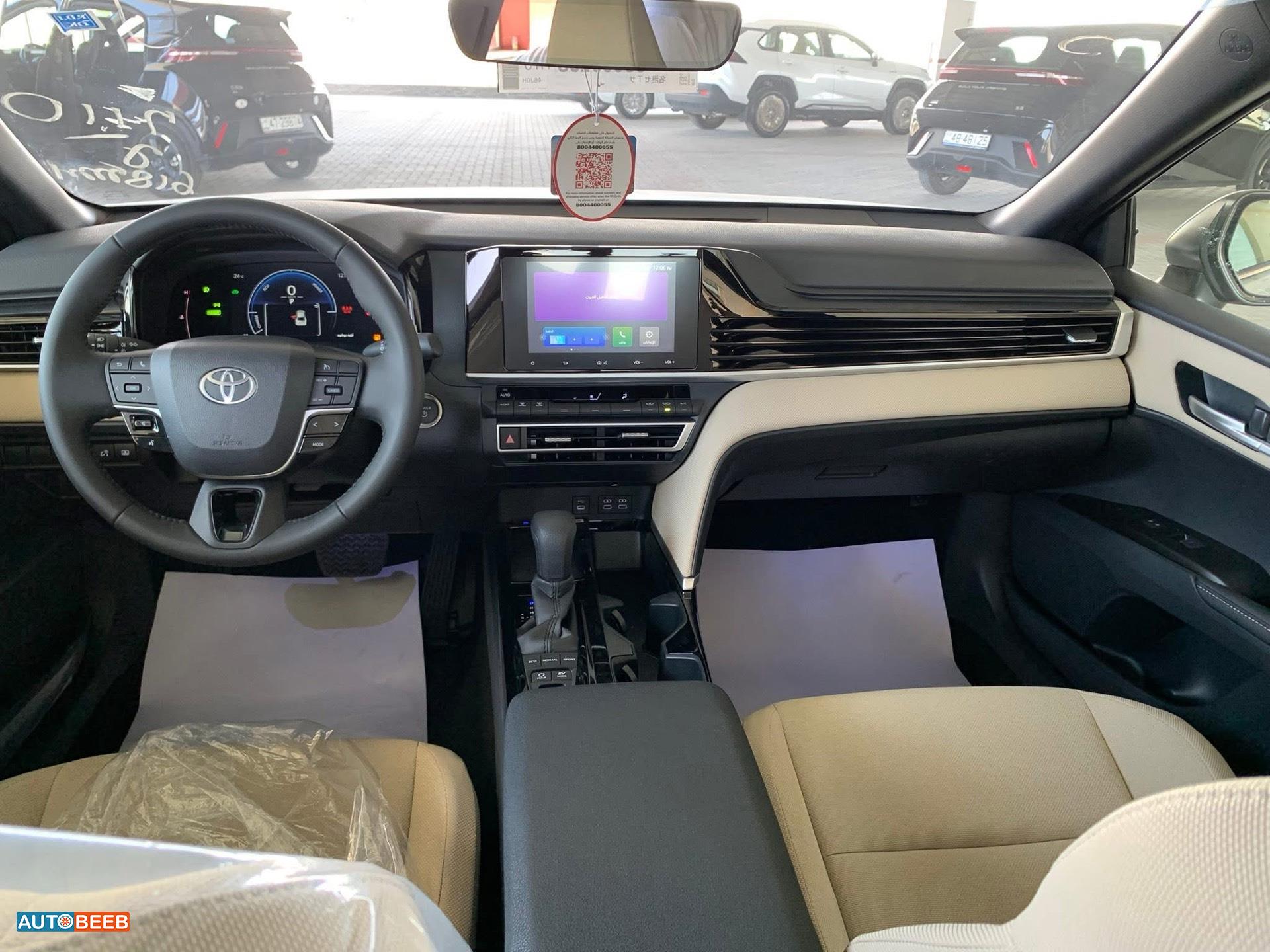 تويوتا كامري 2025