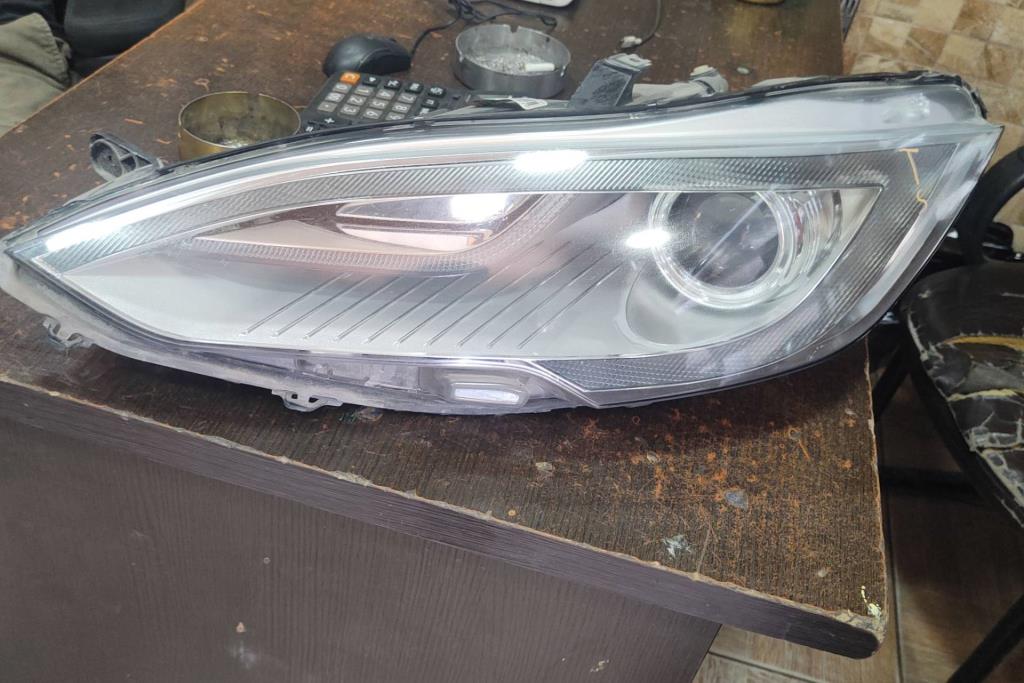 Lights Front light Tesla S
