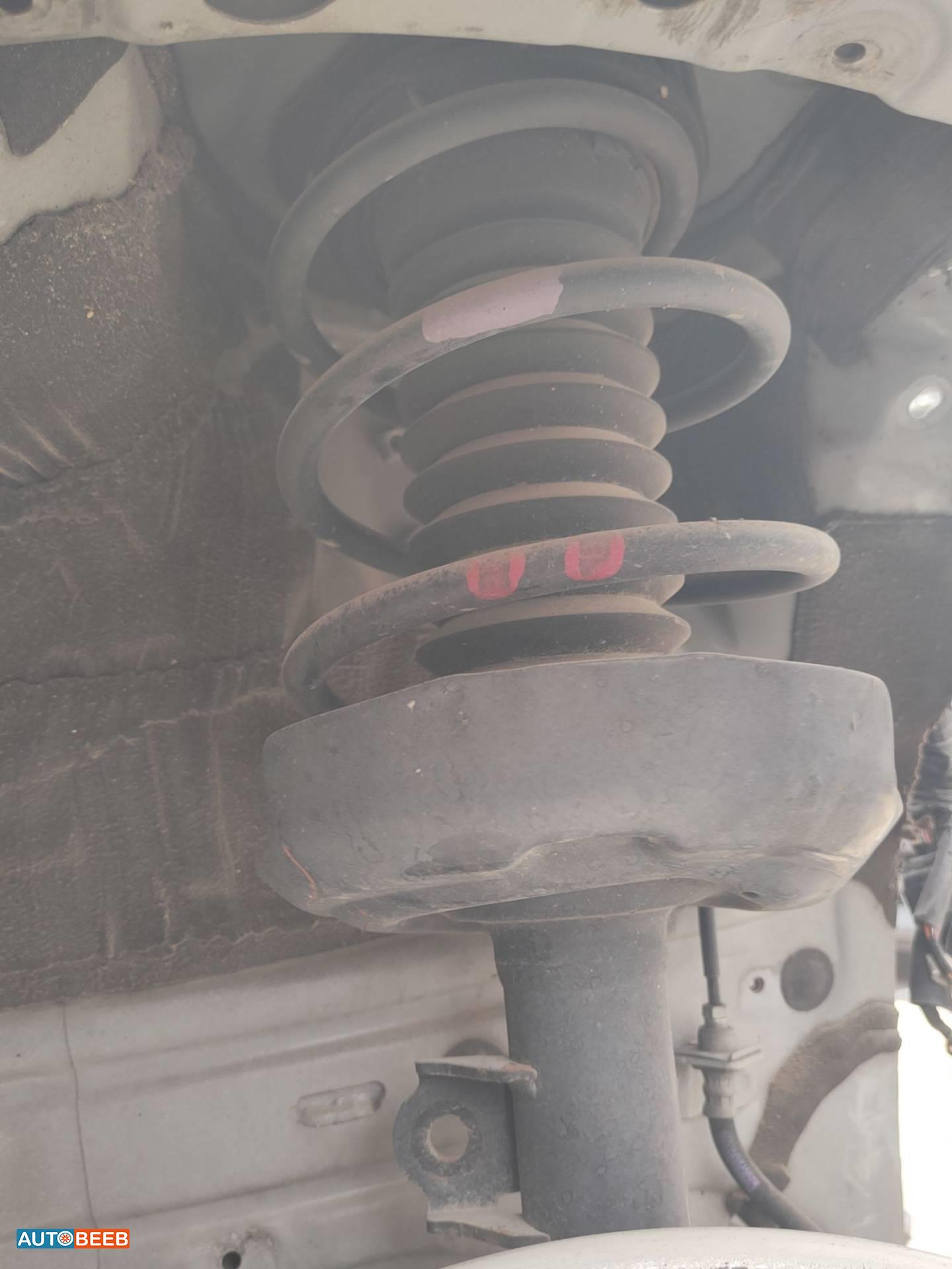  Shock Absorber Toyota Prius