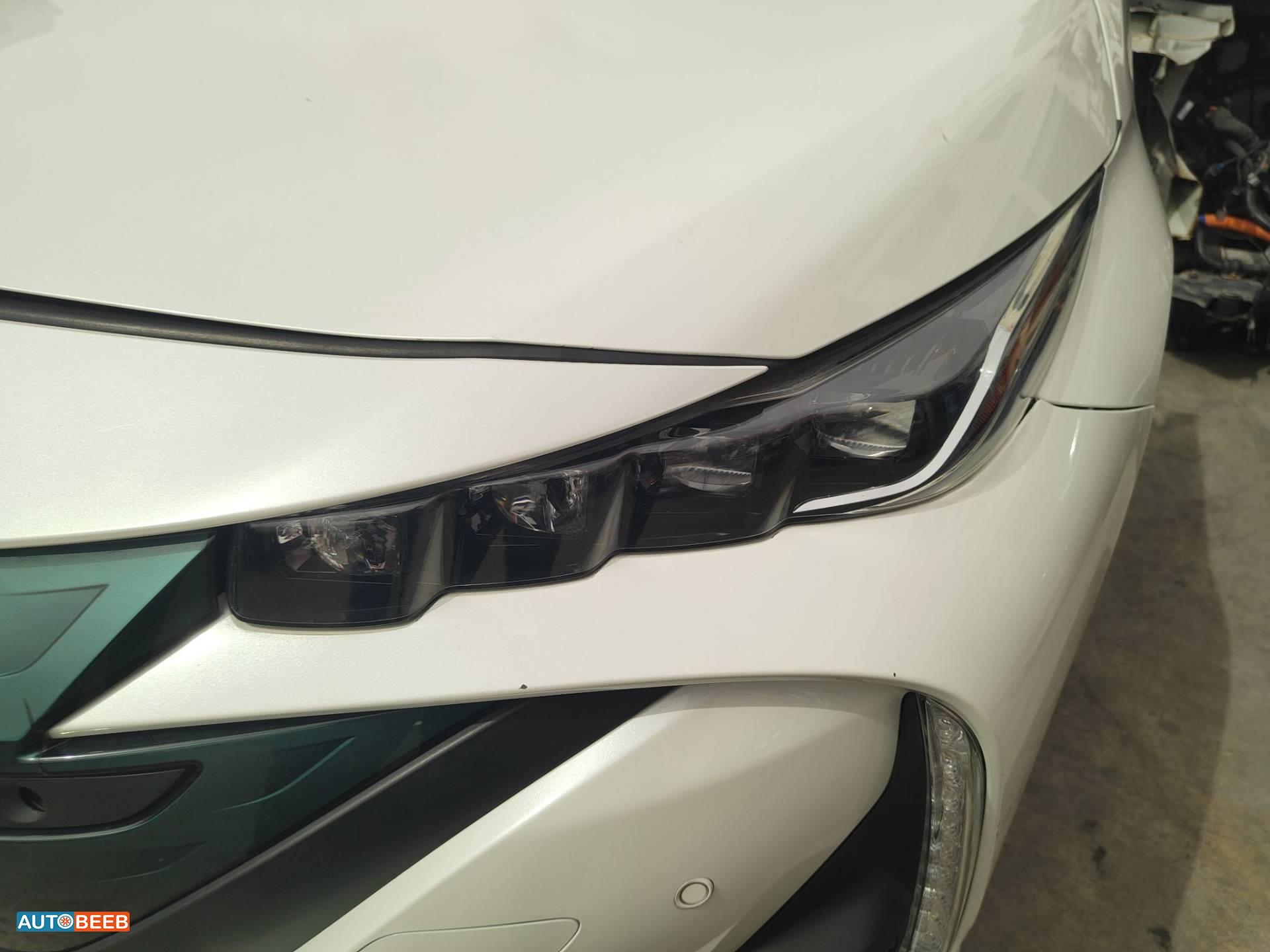 Lights Front light Toyota Prius