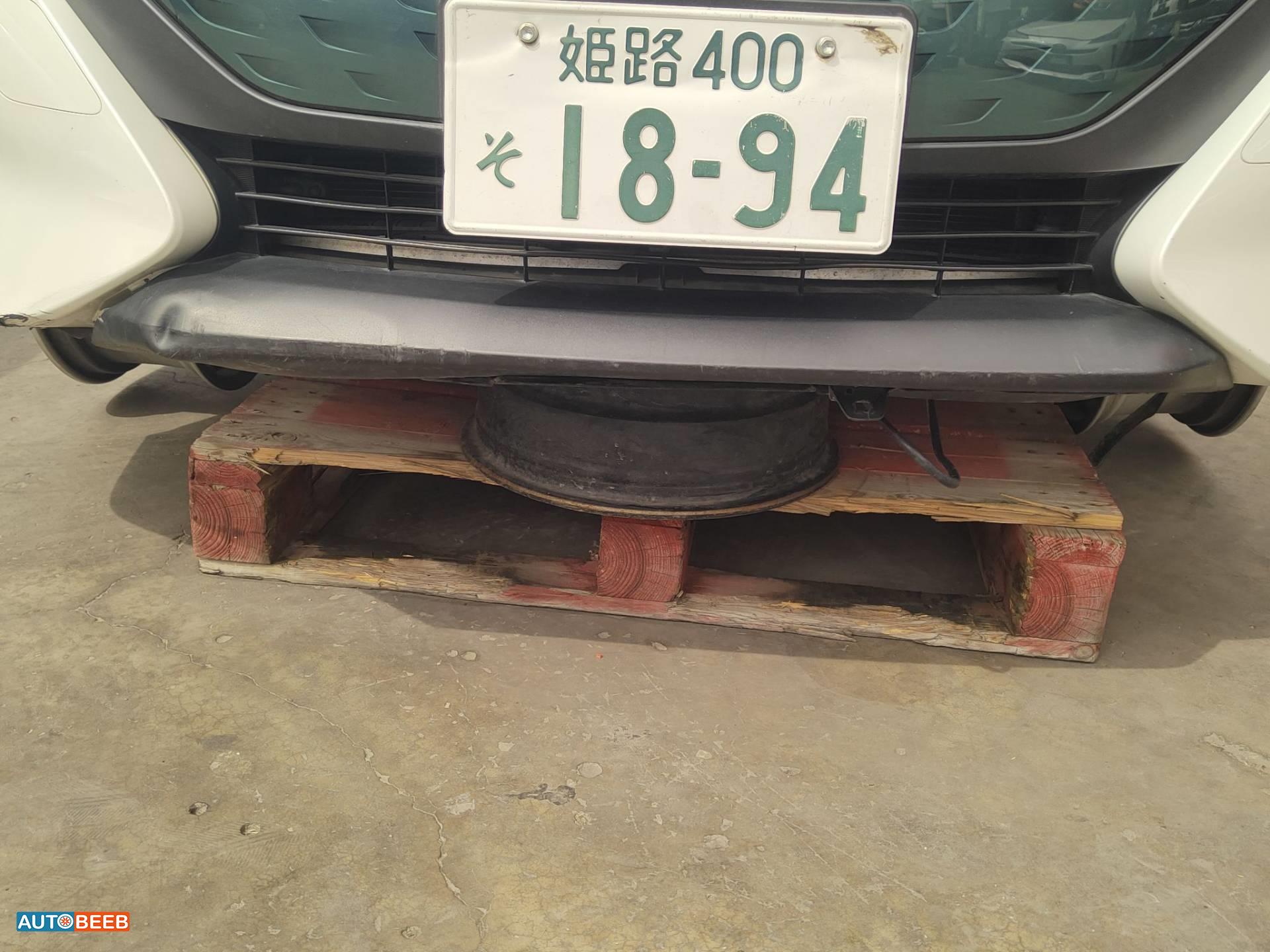 Body  Grilles Toyota Prius