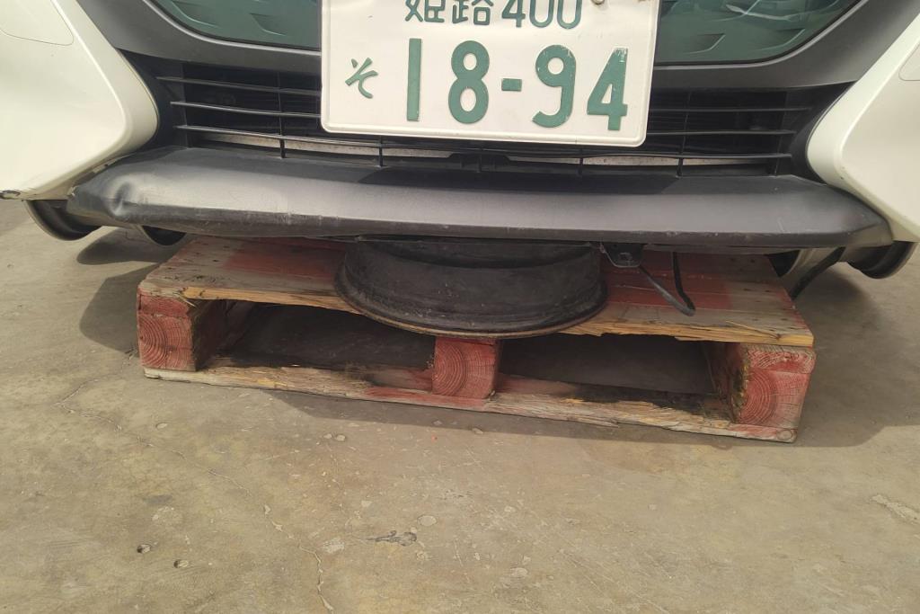 Body  Grilles Toyota Prius