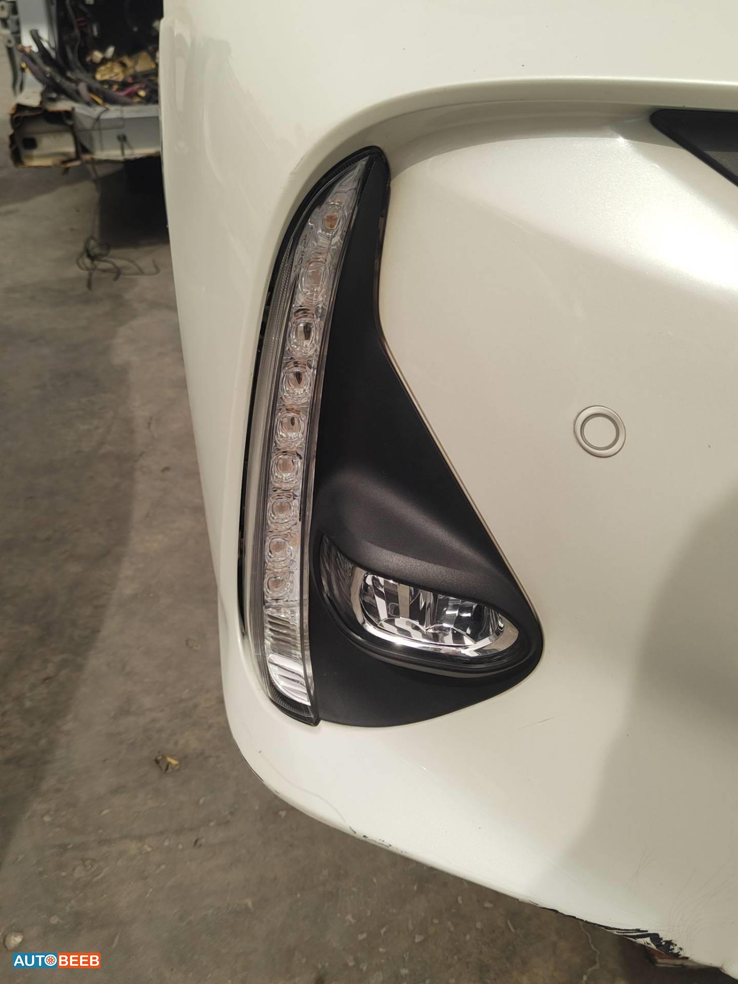 Lights Spotlight Toyota Prius
