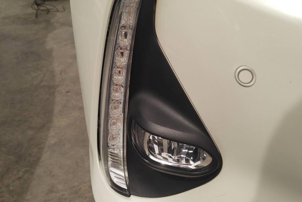 Lights Spotlight Toyota Prius