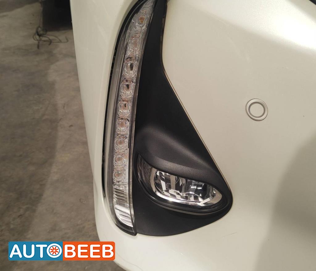 Lights Spotlight Toyota Prius