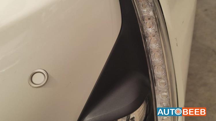 Lights Spotlight Toyota Prius