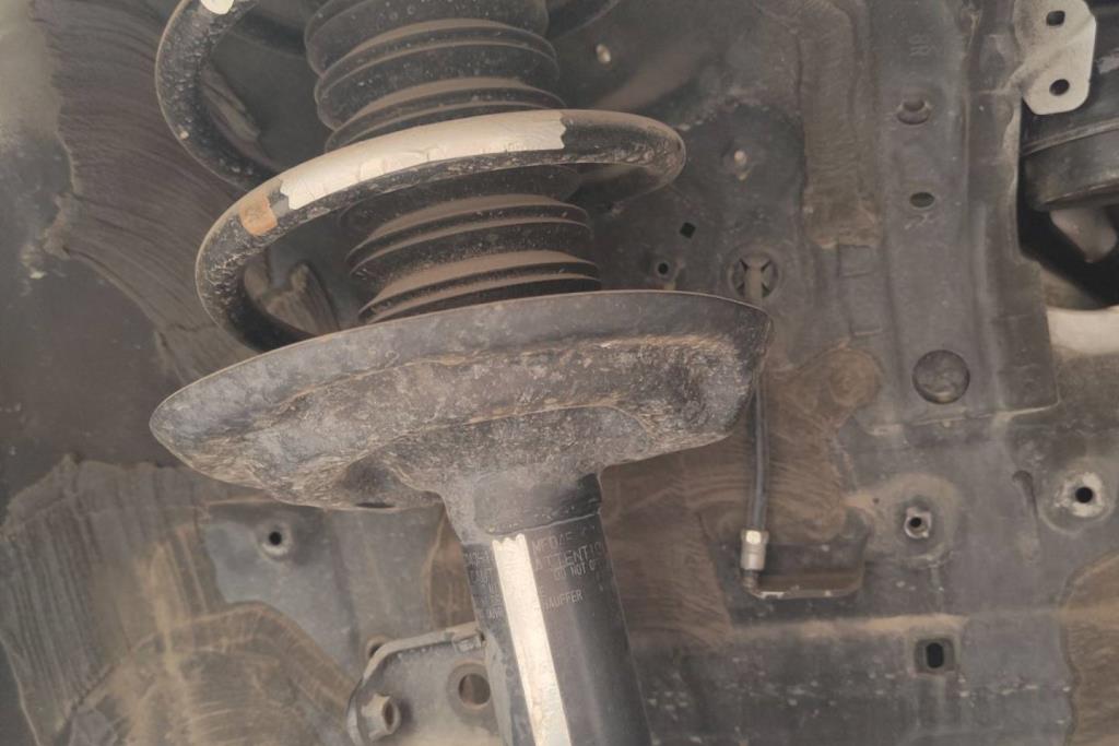  Shock Absorber Toyota Camry