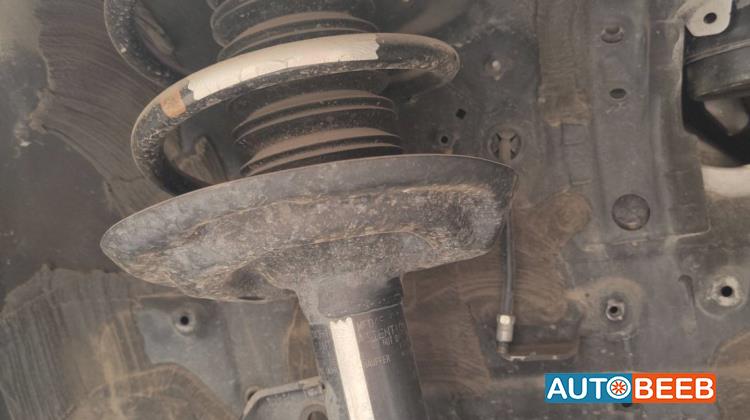  Shock Absorber Toyota Camry