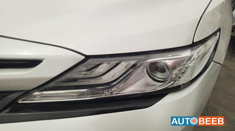 Lights Front light Toyota Camry