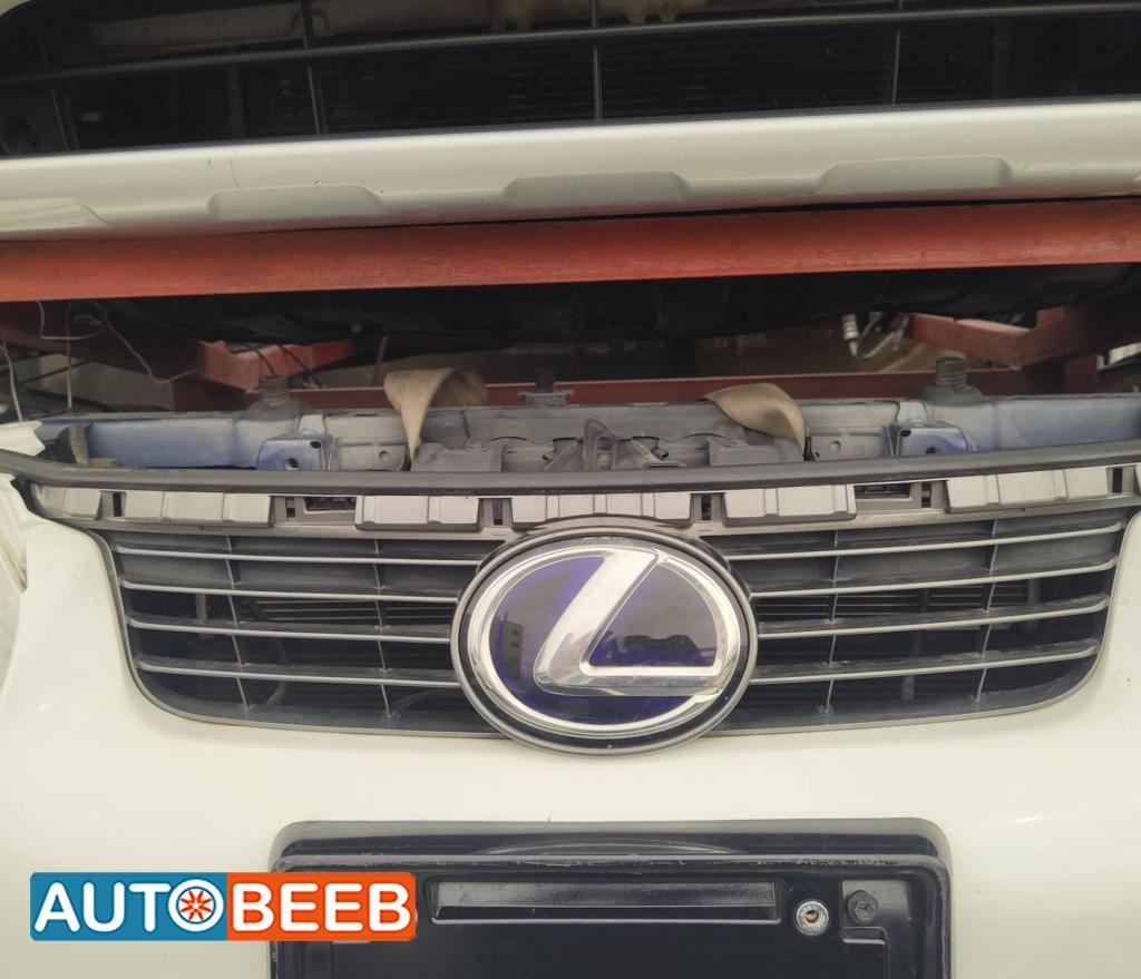 Body  Grilles Lexus CT200