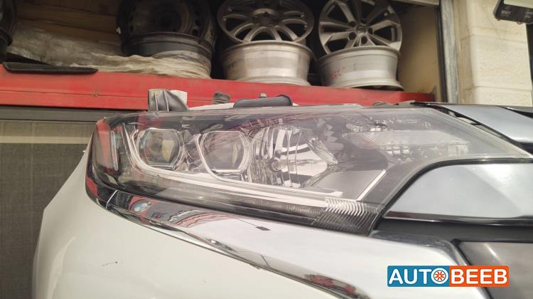 Lights Front light Mitsubishi Outlander