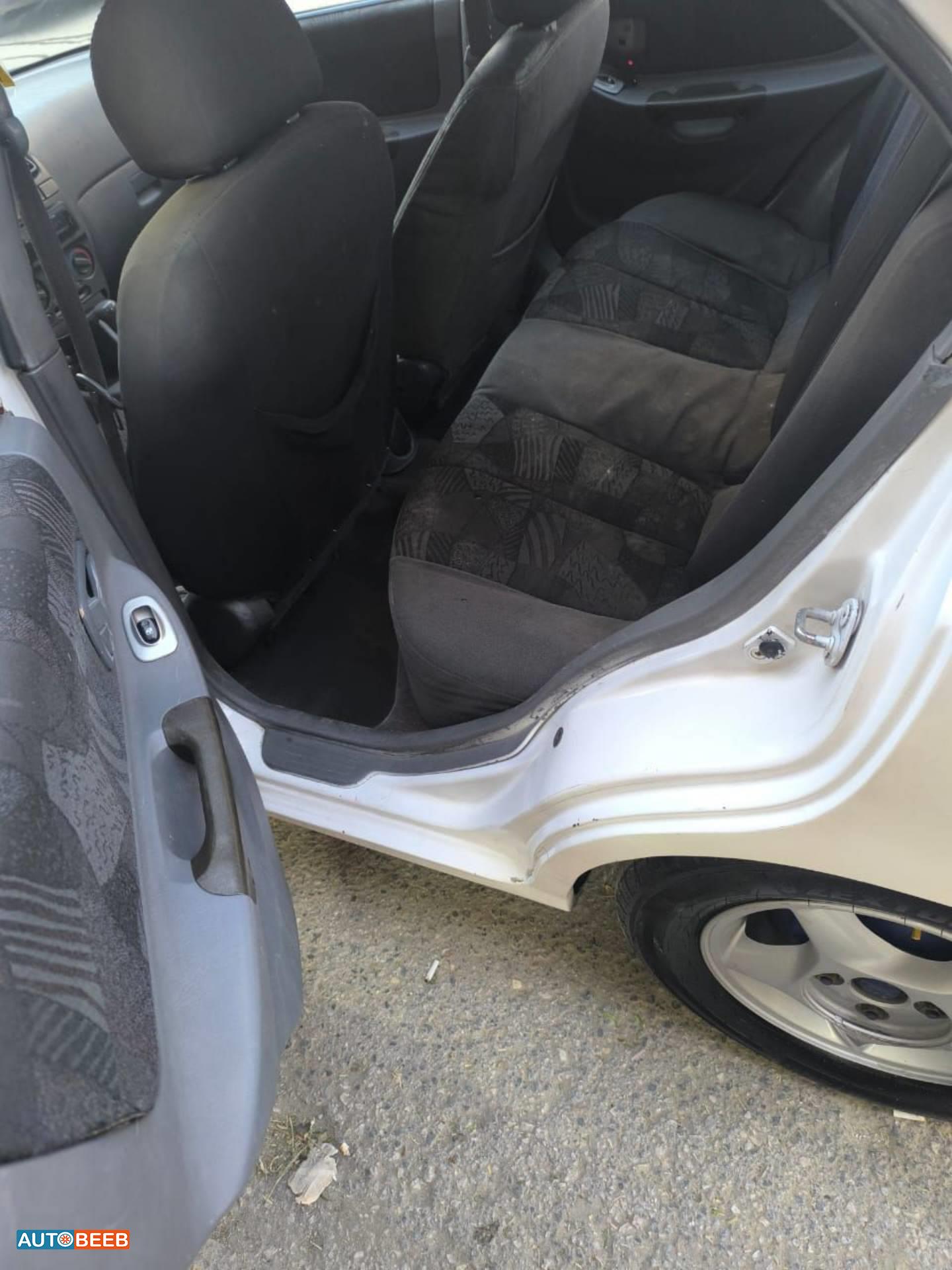Hyundai Verna 1999