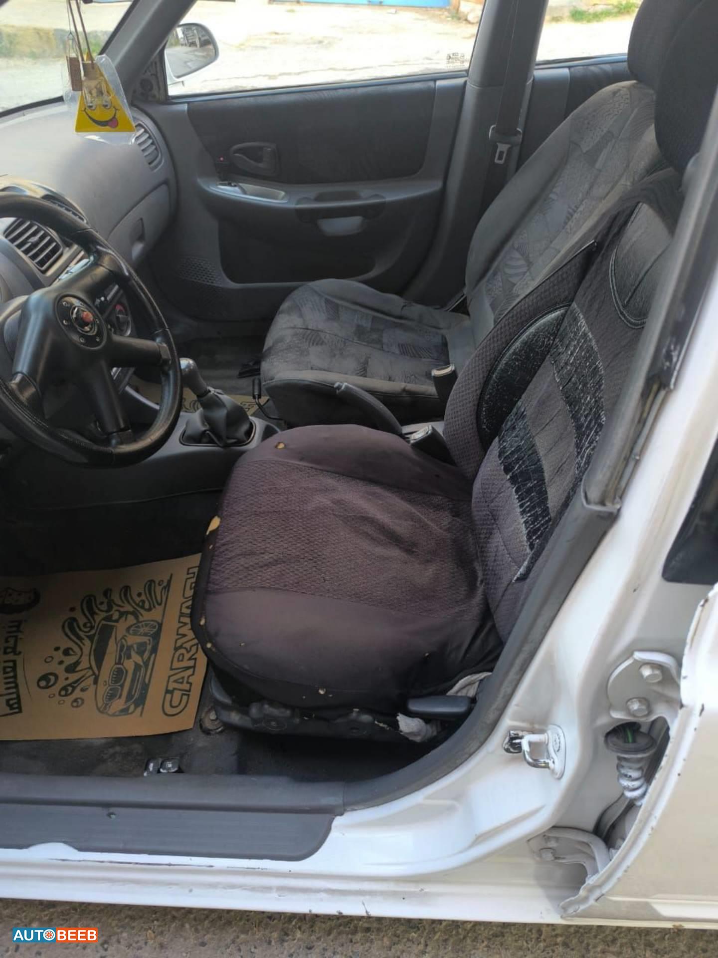 Hyundai Verna 1999