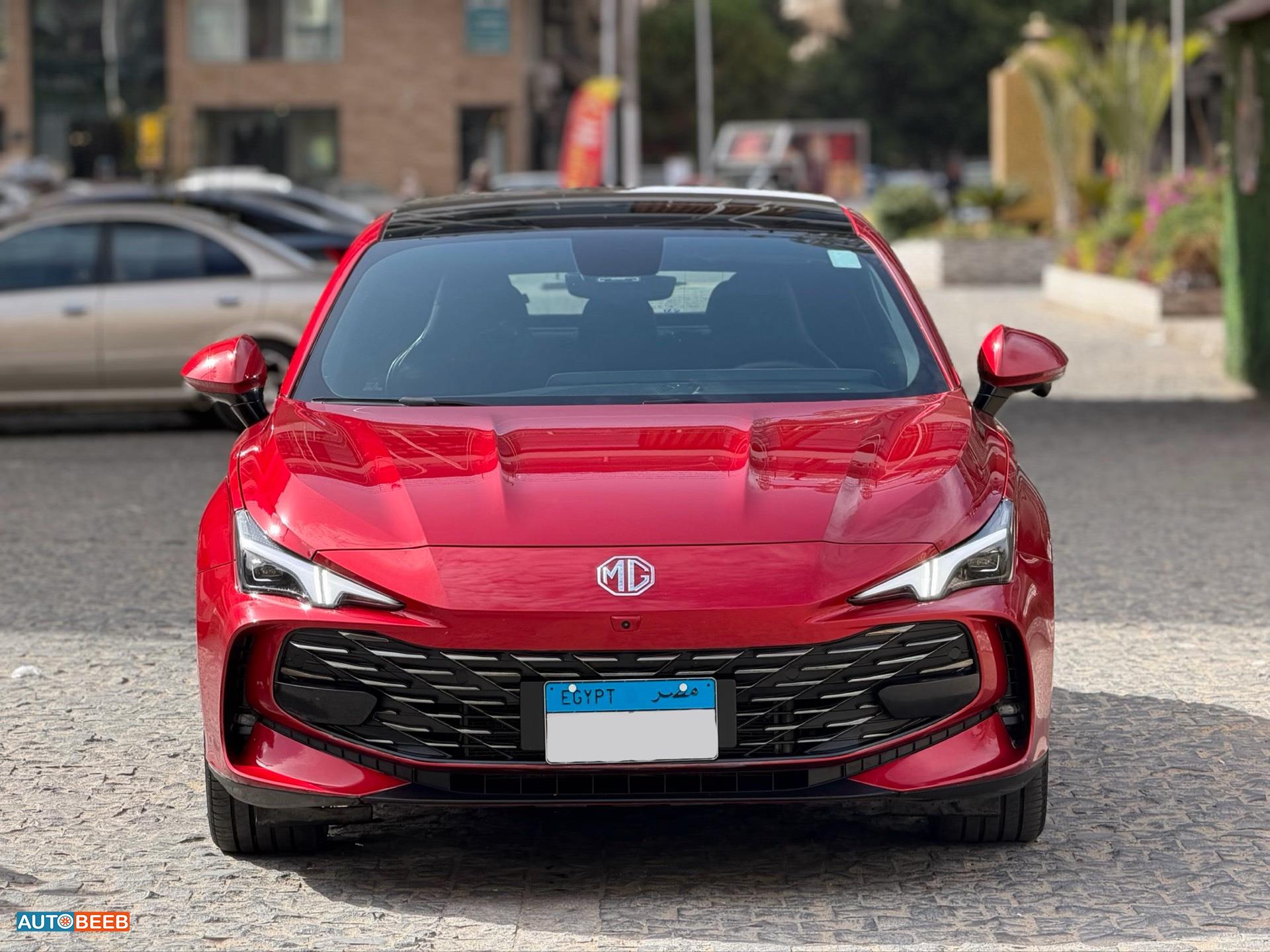 ام جي MG7 2025