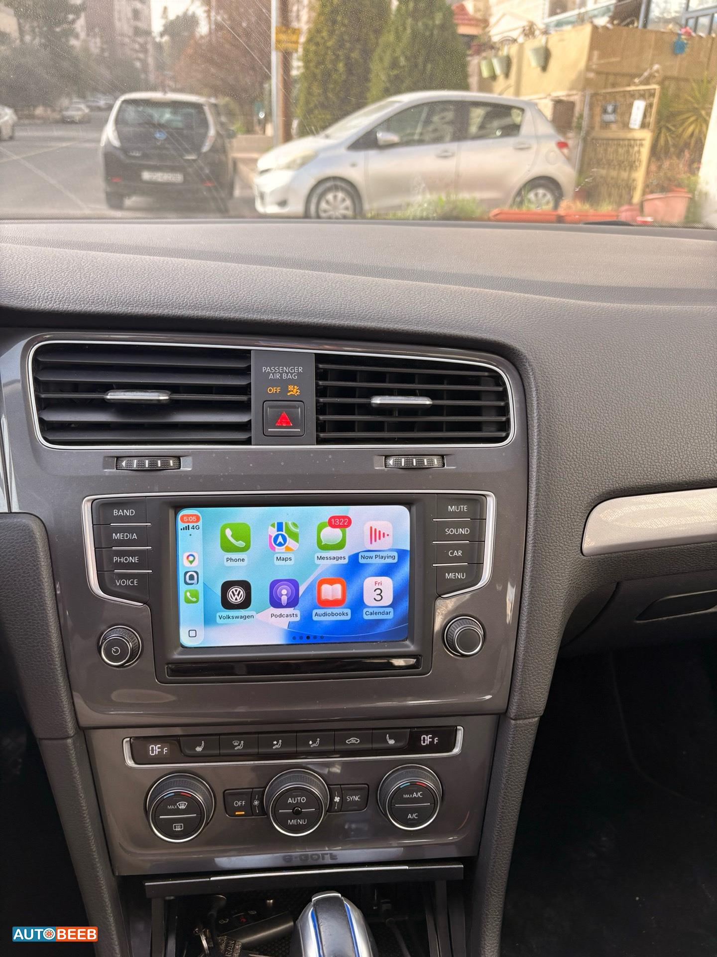 Volkswagen E-Golf 2016