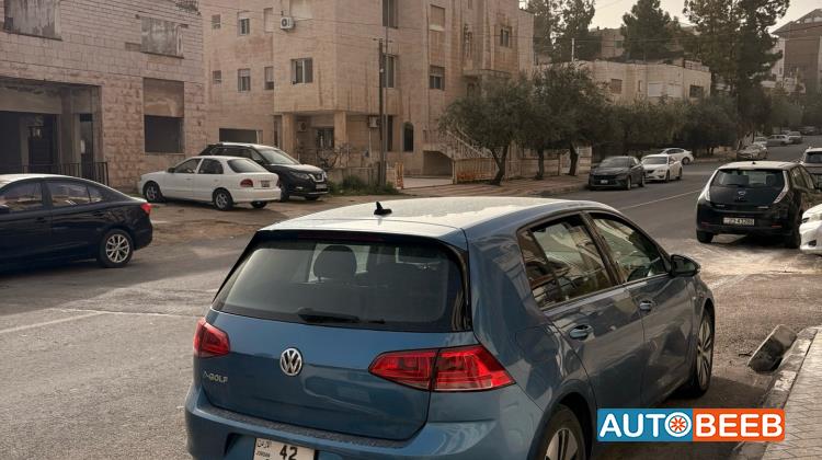 Volkswagen E-Golf 2016