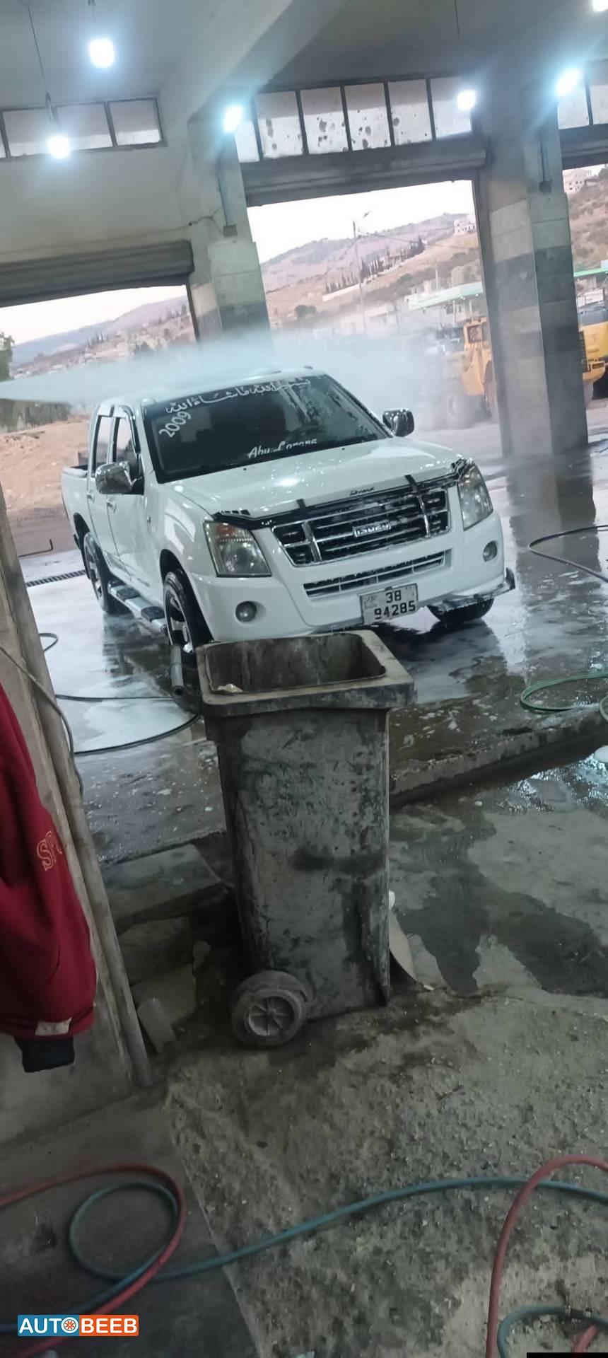 ايسوزو دي ماكس 2009