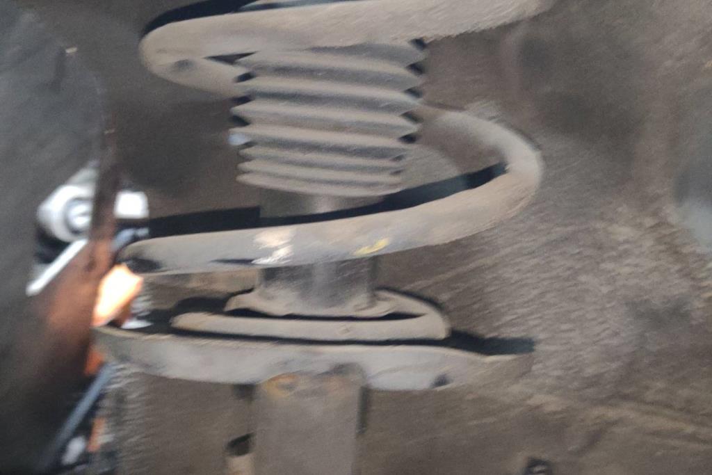  Shock Absorber Hyundai Sonata