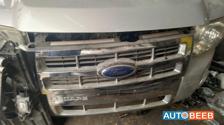 Body  Grilles Ford Escape