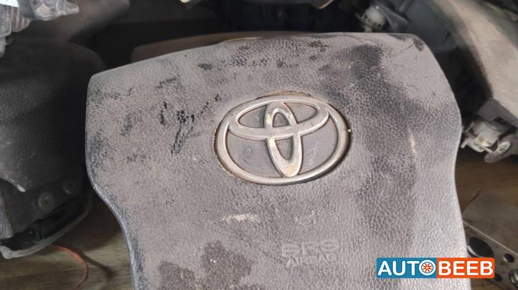 Cabin  Seat Toyota Prius
