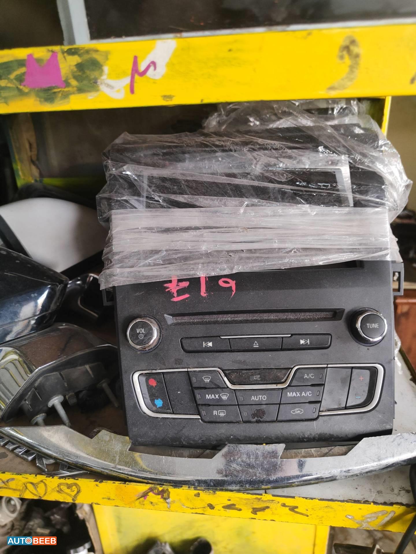 Electronics DVD Player Ford Fusion