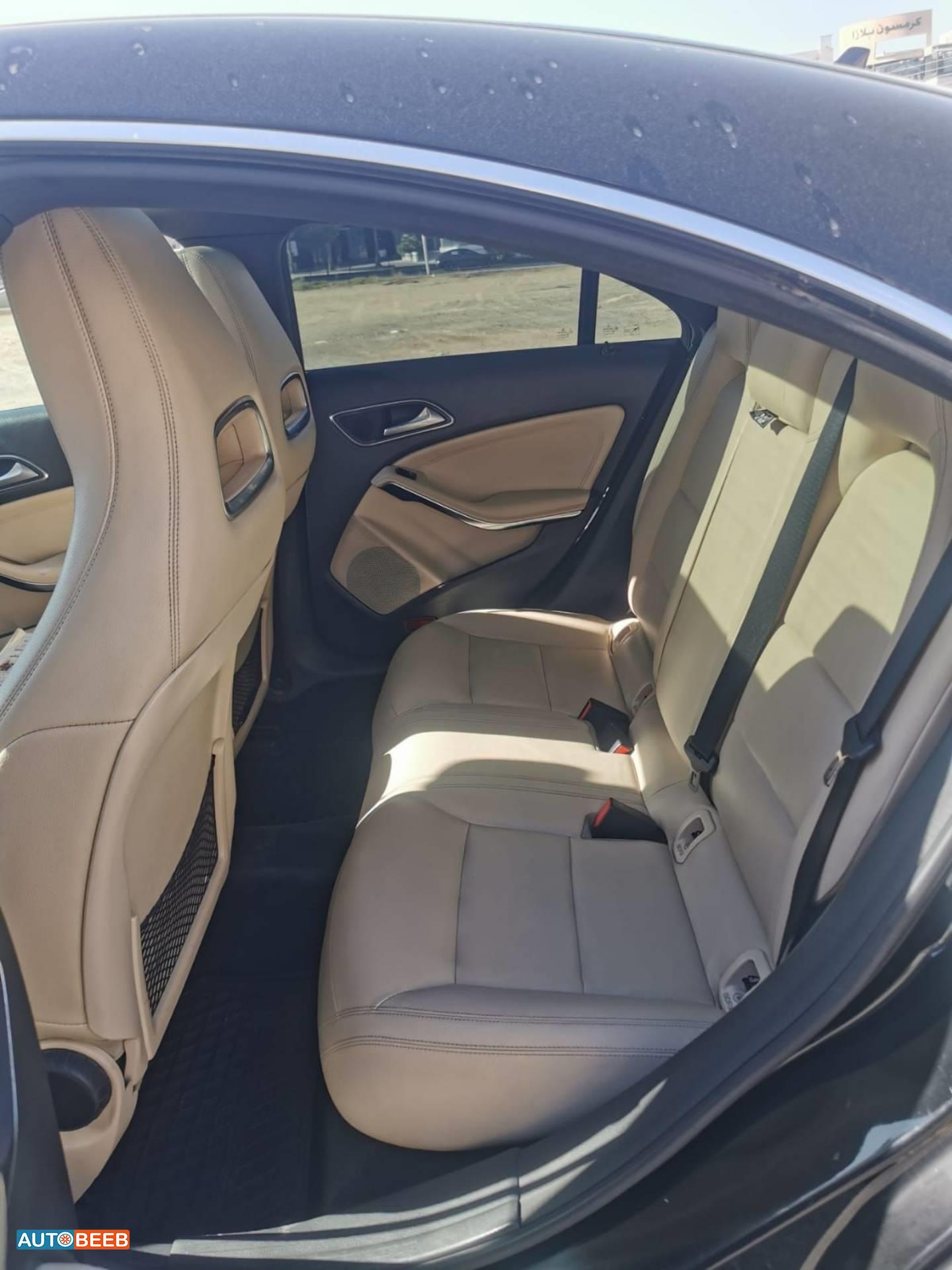 Mercedes Benz CLA200 2014