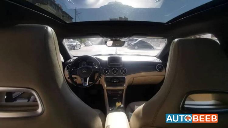 Mercedes Benz CLA200 2014