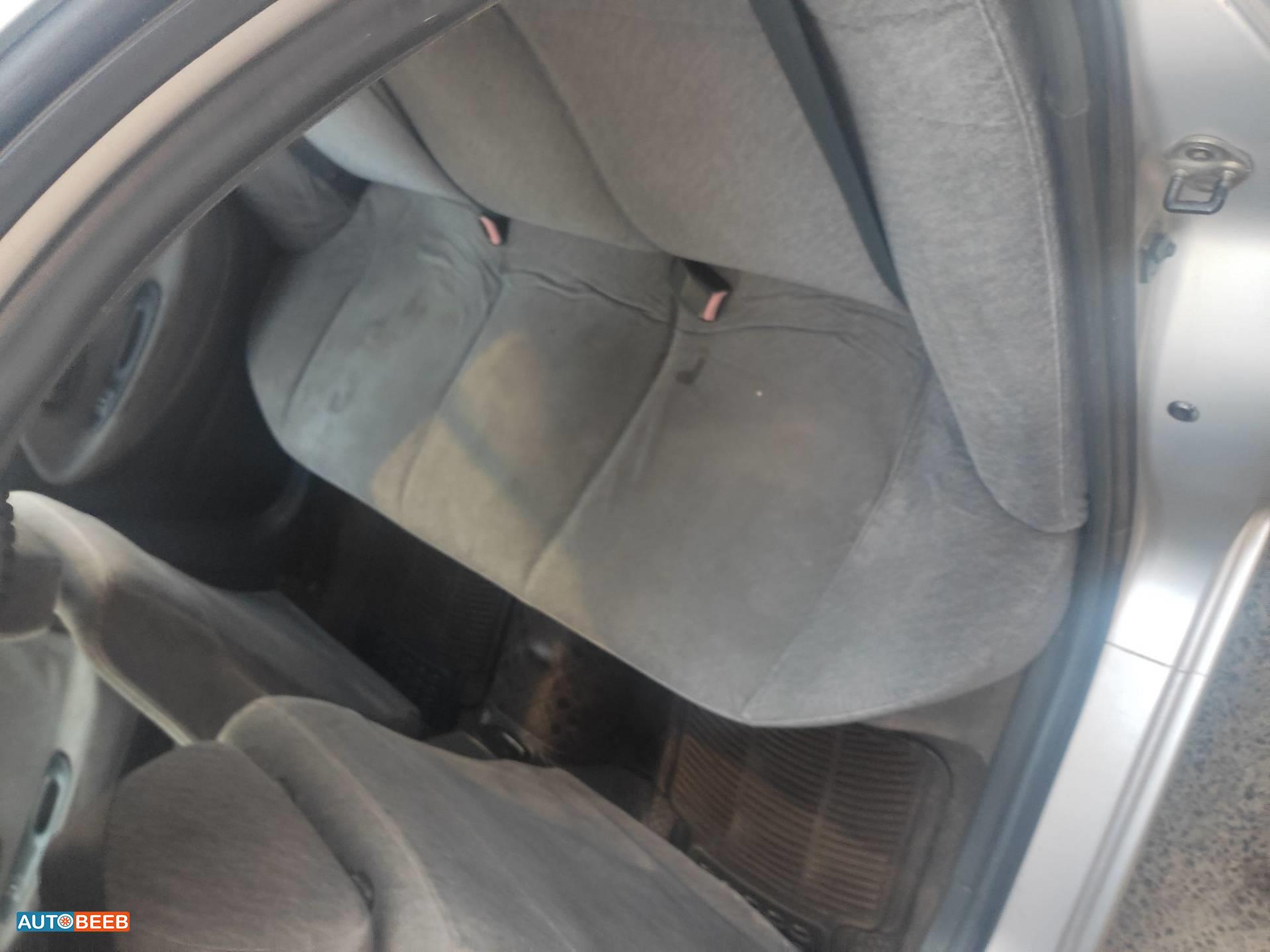 Hyundai Avante 1997