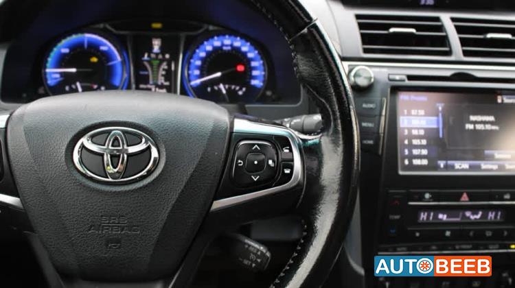 Toyota Camry 2017