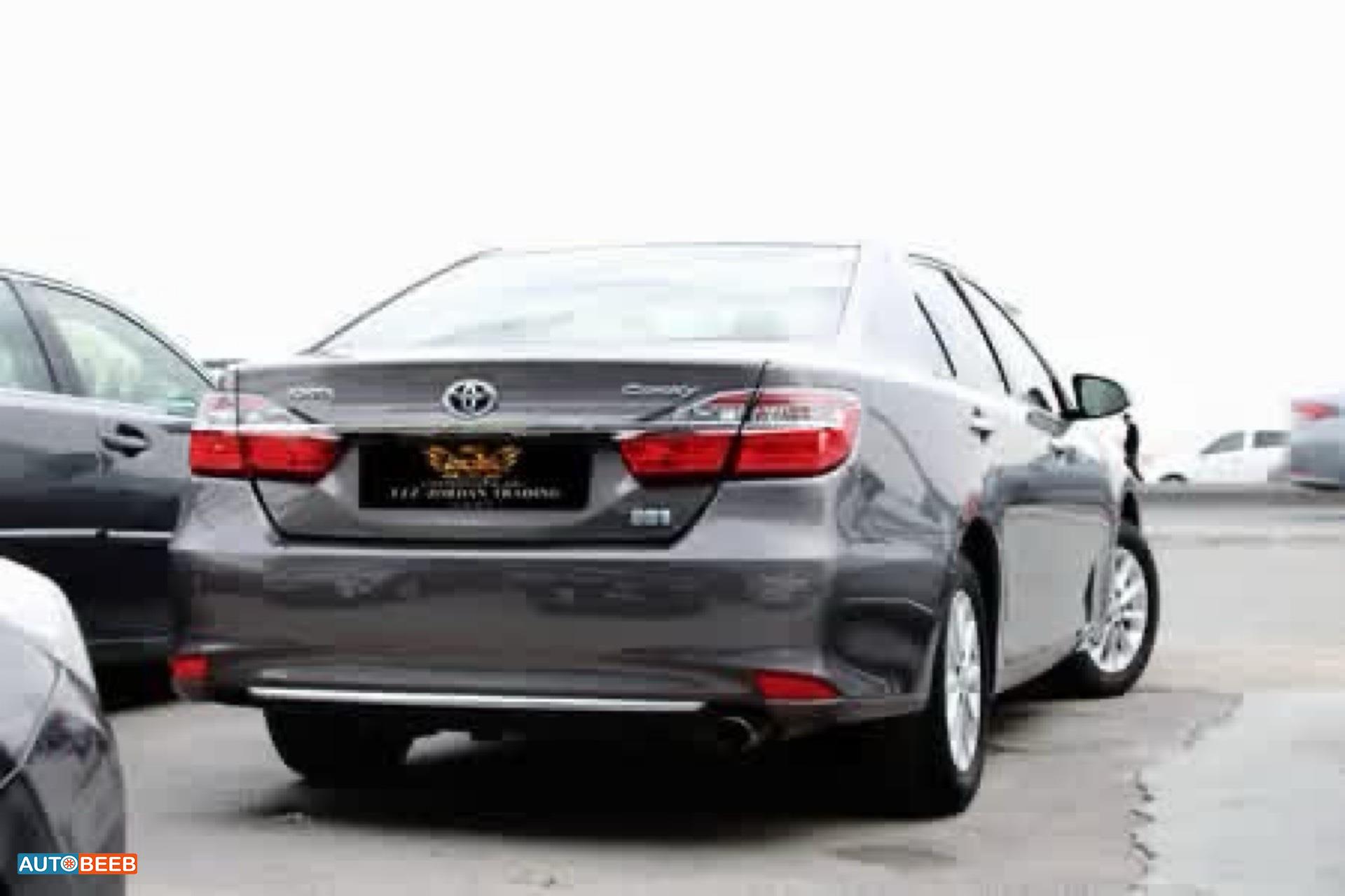 Toyota Camry 2017