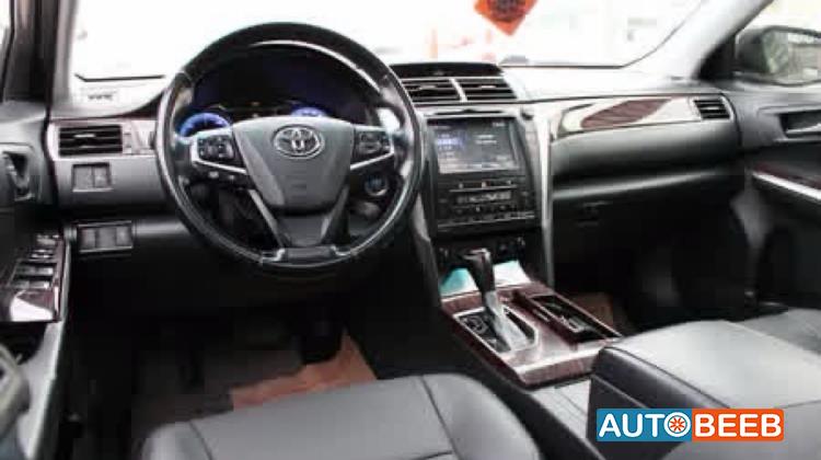 Toyota Camry 2017