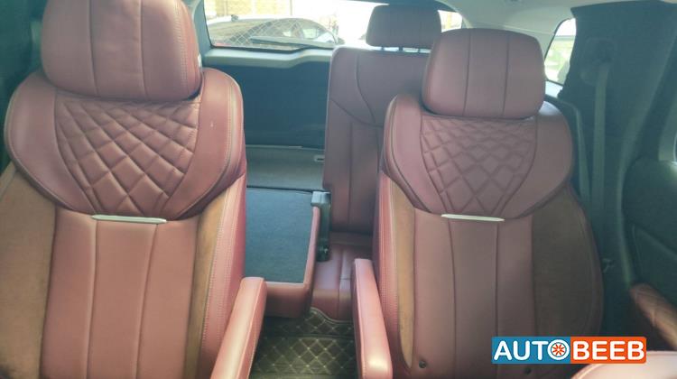 Hongqi E-HS9 2021